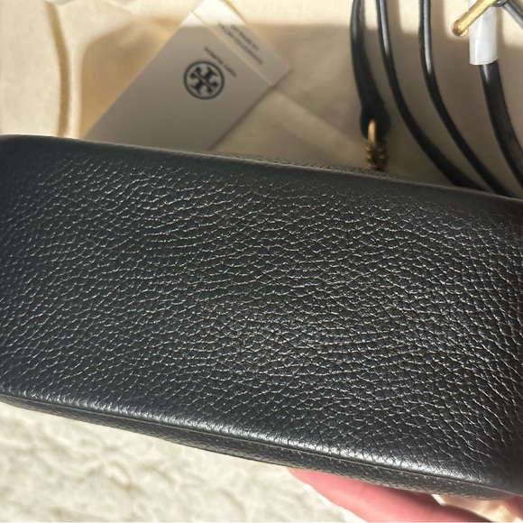 Sold*Authentic Tory Burch Perry Bombe Camera bag - Picture 8 of 8